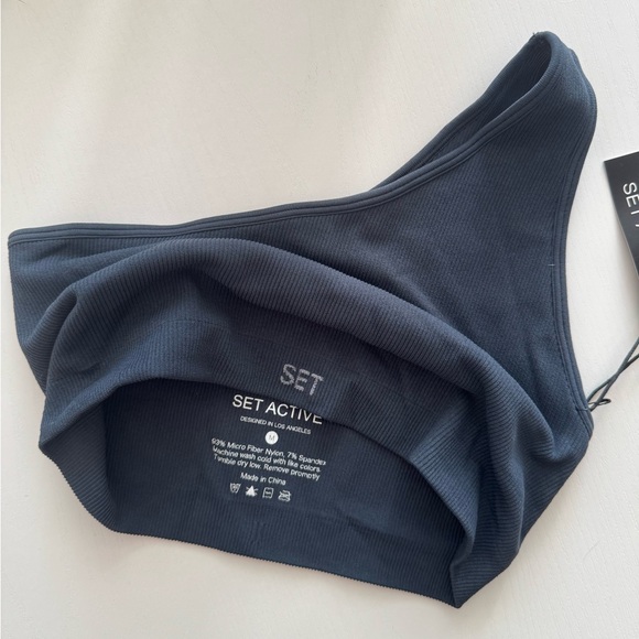 SET Active Set - Picture 3 of 4